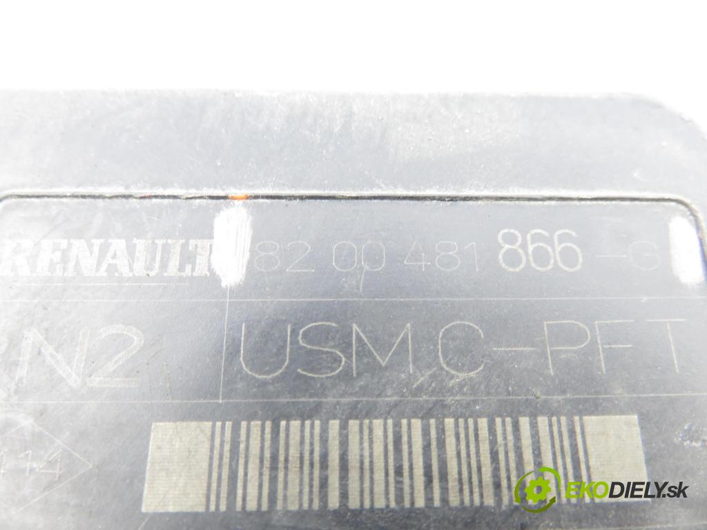 RENAULT SCENIC II (JM0/1_) MINIVAN 2004 82,00 1.6 16V (JM1R) 112 - K4M 766 1598,00 MODUL BSI 8200606826
