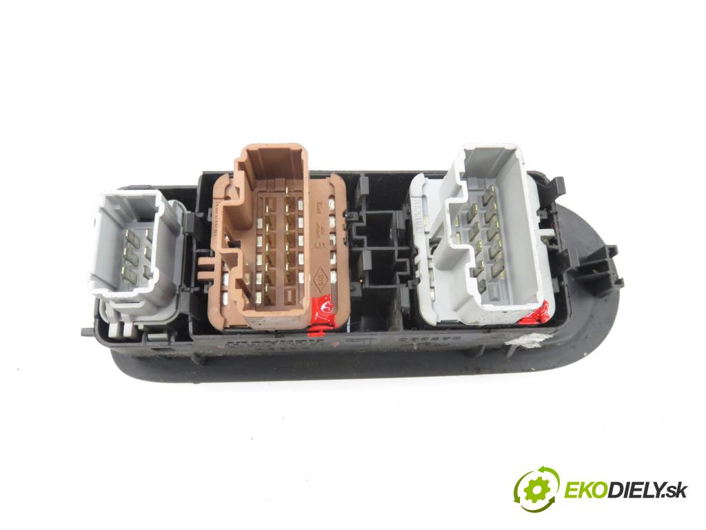 RENAULT SCENIC II (JM0/1_) MINIVAN 2004 82,00 1.6 16V (JM1R) 112 - K4M 766 1598,00 Panel ovládania okien 8200160603 ; 156018070E