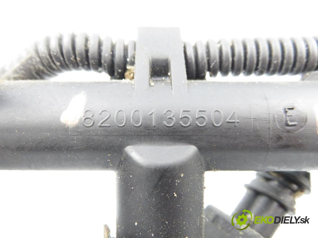 RENAULT SCENIC II (JM0/1_) MINIVAN 2004 82,00 1.6 16V (JM1R) - K4M 766 1598,00 Lišta vstrekovacia H132259 ; ITGM60 ; 8200135504E (Vstrekovacia lišta)