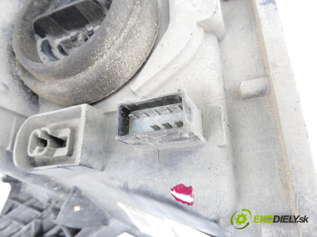 OPEL MERIVA A nadwozie wielkoprzestrzenne (MPV) (X03) MINIVAN 2004 74,00 1.6 16V - Z 16 XE 1598,00 Svetlo PP 93321053 ; 89308560