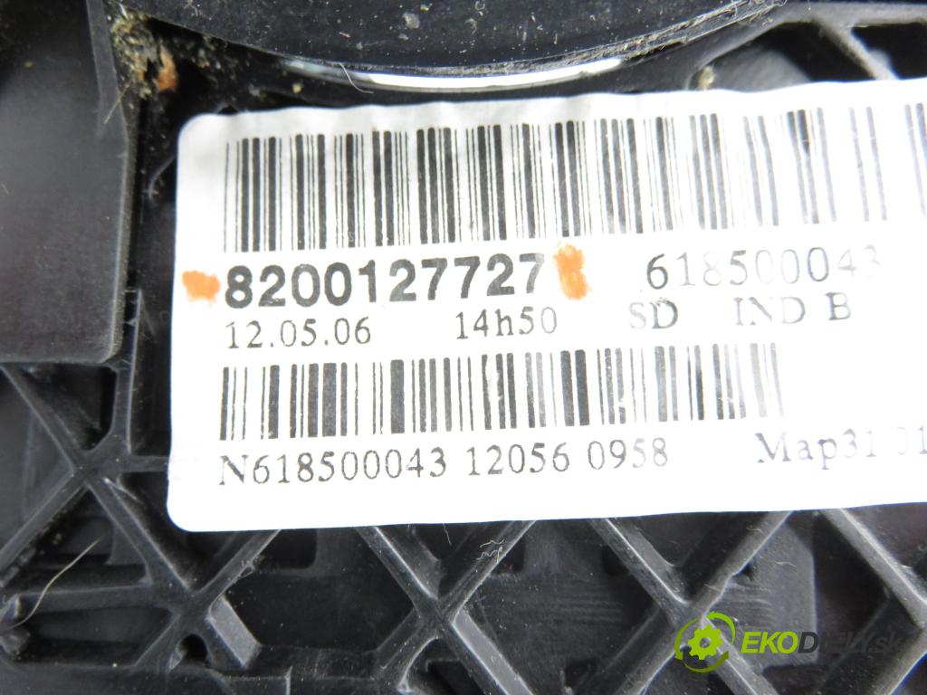 RENAULT SCENIC II (JM0/1_) MINIVAN 2004 82,00 1.6 16V (JM1R) 112 - K4M 766 1598,00 páčka/prepínač 8200127727