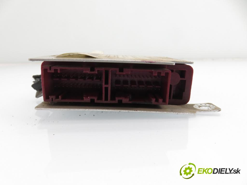HYUNDAI GETZ (TB) HB 2008 49,00 1.1 1086,00 MODUL air BAG 959101C010