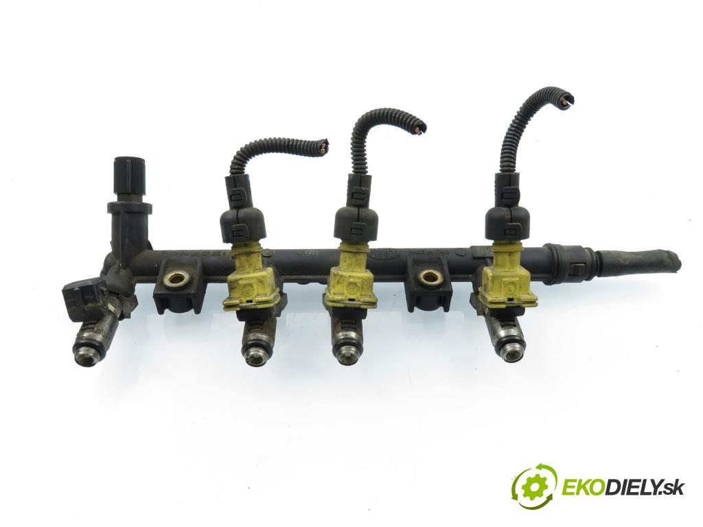 FIAT PANDA (169_) HB 2005 40,00 1.1 54 - 187 A1.000 1108,00 lišta vstřikovací IWP095 ; 3219018301 (Vstřikovací lišta)