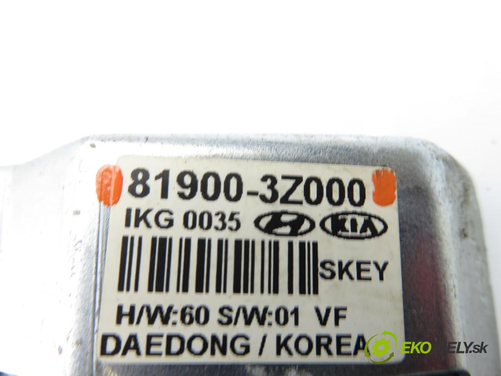 HYUNDAI i40 CW (VF) KOMBI 2014 100,00 1.7 CRDi 136 - D4FD 1685,00 blokáda tyče volantu 819003Z000