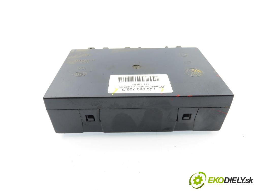 SEAT LEON (1M1) HB 2001 74,00 1.6 - APF 1595,00 MODUL komfortu 1J0959799S