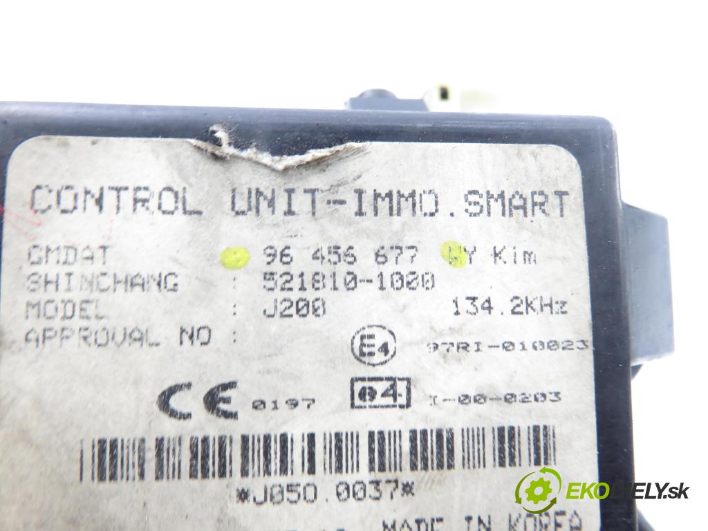 CHEVROLET LACETTI (J200) HB 2005 80,00 1.6 - F16D3 1598,00 spinačka 96456677 (Spínacia skrinka)