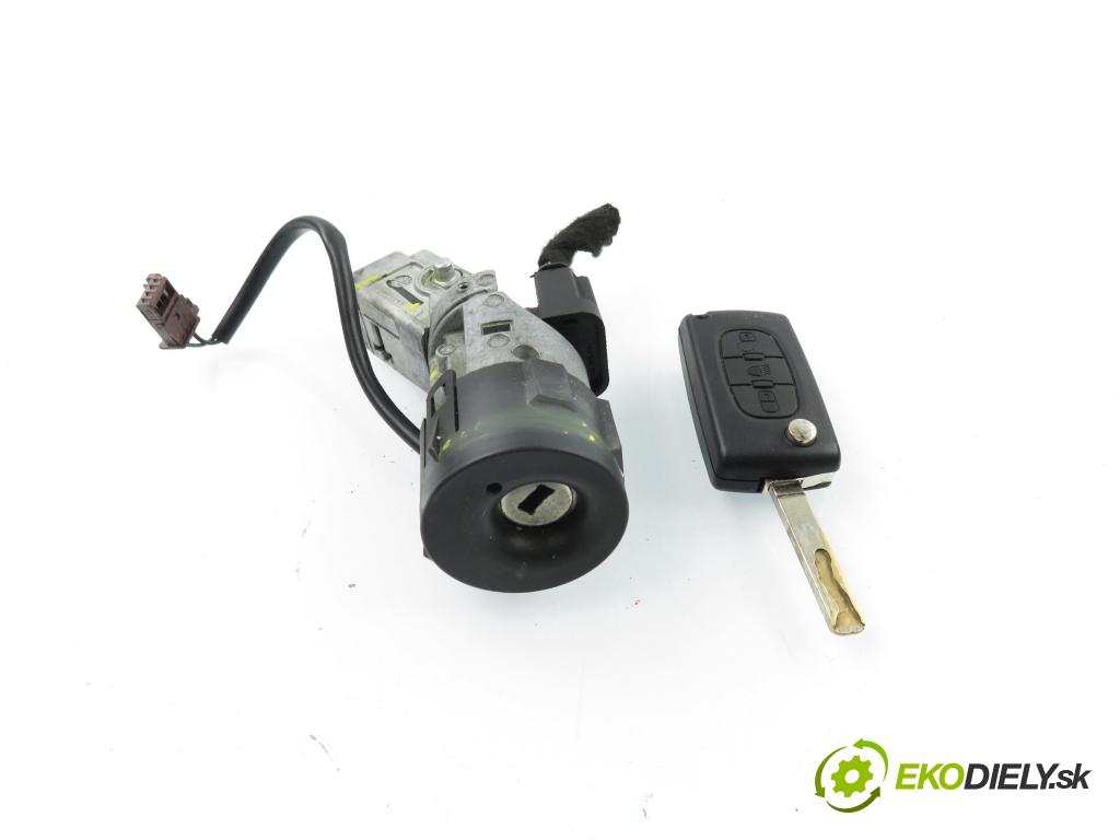 CITROEN C4 I (LC_) HB 2005 80,00 1.6 HDi 109 - 9HZ (DV6TED4) 1560,00 spinačka N0502455 ; N0502073 ; 9649781080 (Spínacia skrinka)