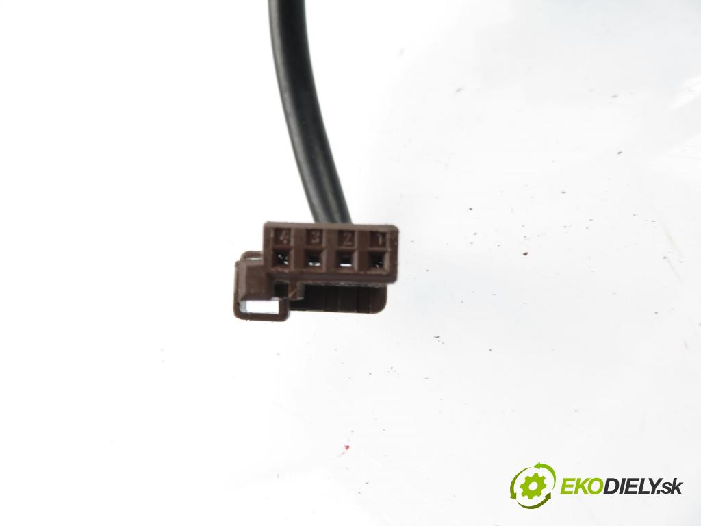 CITROEN C4 I (LC_) HB 2005 80,00 1.6 HDi 109 - 9HZ (DV6TED4) 1560,00 spinačka N0502455 ; N0502073 ; 9649781080 (Spínacia skrinka)