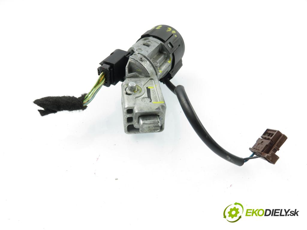 CITROEN C4 I (LC_) HB 2005 80,00 1.6 HDi 109 - 9HZ (DV6TED4) 1560,00 spinačka N0502455 ; N0502073 ; 9649781080 (Spínacia skrinka)