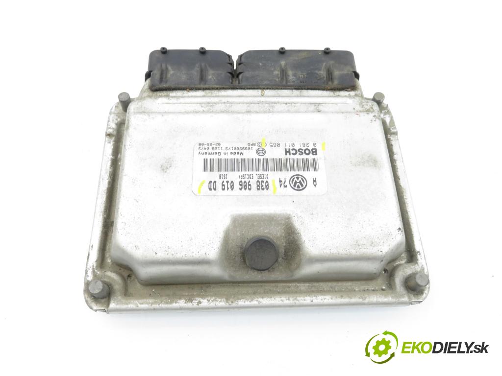 VW GOLF IV (1J1) HB 2002 74,00 1.9 TDI 4motion - ATD 1896,00 Riadiaca jednotka Motor 038906019DD ; 0281011065