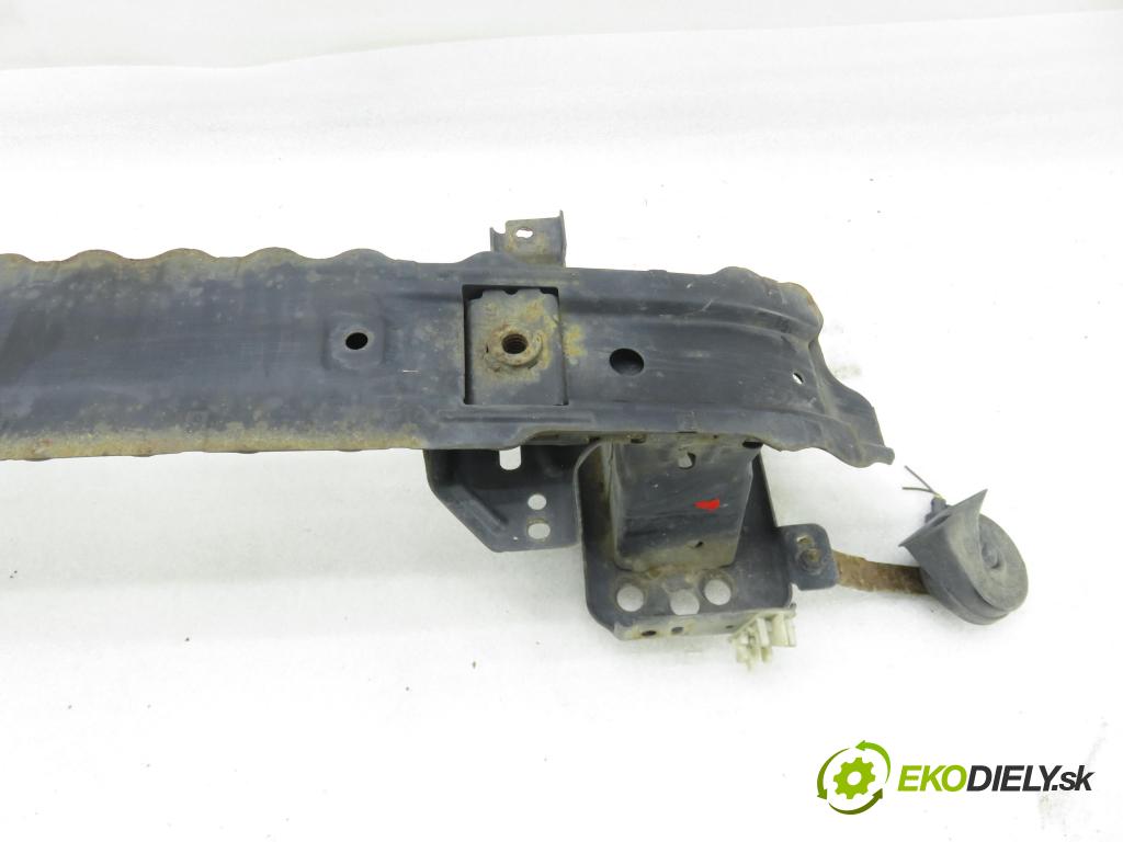FORD FIESTA VI Van HB 2010 51,00 1.4 TDCi - KVJA 1399,00 Výstuha čelné 8V5117K876BG