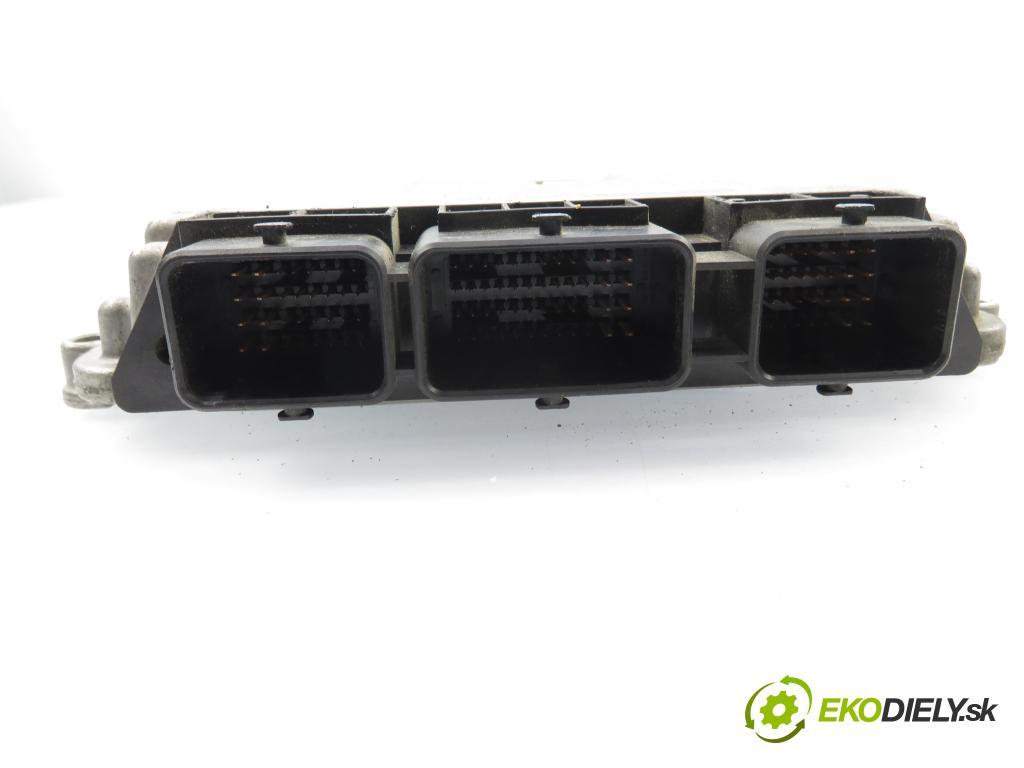 RENAULT MEGANE II Kombi (KM0/1_) KOMBI 2004 96,00 1.9 dCi - F9Q 804 1870,00 Riadiaca jednotka Motor 0281012589 ; 8200527725 ; 8200527756