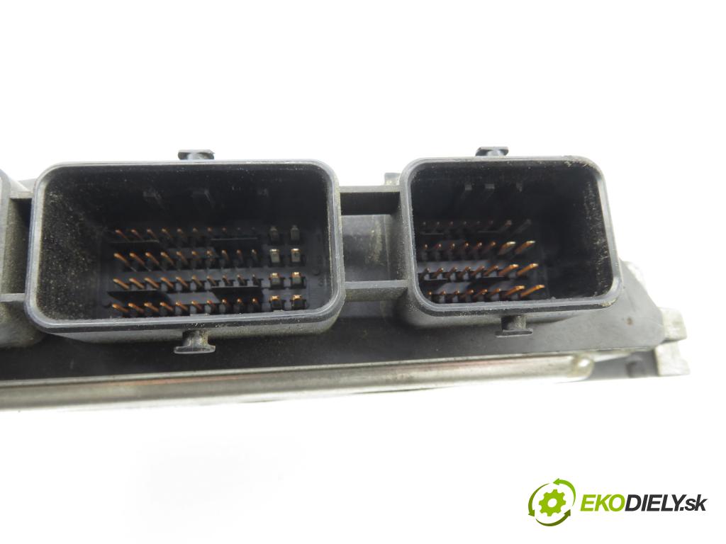 RENAULT MEGANE II Kombi (KM0/1_) KOMBI 2004 96,00 1.9 dCi - F9Q 804 1870,00 Riadiaca jednotka Motor 0281012589 ; 8200527725 ; 8200527756