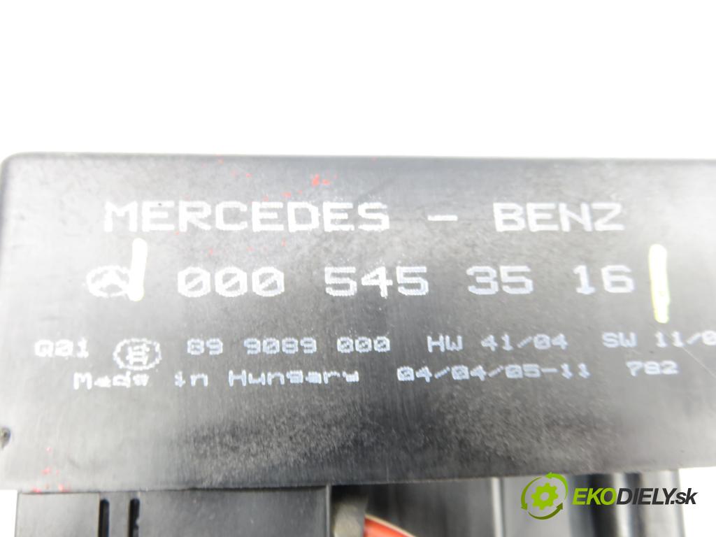 MERCEDES-BENZ VANEO (414) MINIVAN 2005 67,00 1.7 CDI (414.700) - OM 668.914 1689,00 RELÉ: JÚN: 0005453516