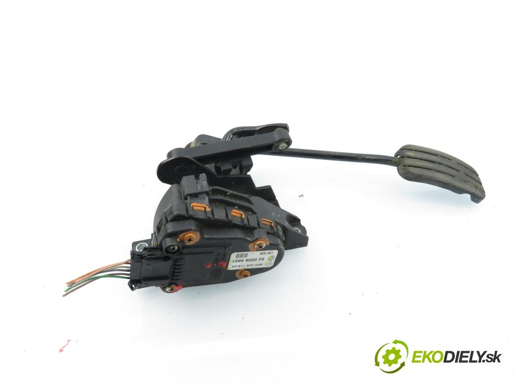 RENAULT KANGOO (KC0/1_) FURGON 2004 48,00 1.5 dCi 70 - K9K 704 1461,00 Potenciometer plynu 8200089851 ; 6PV00811924 (Potenciometer plynového pedálu)