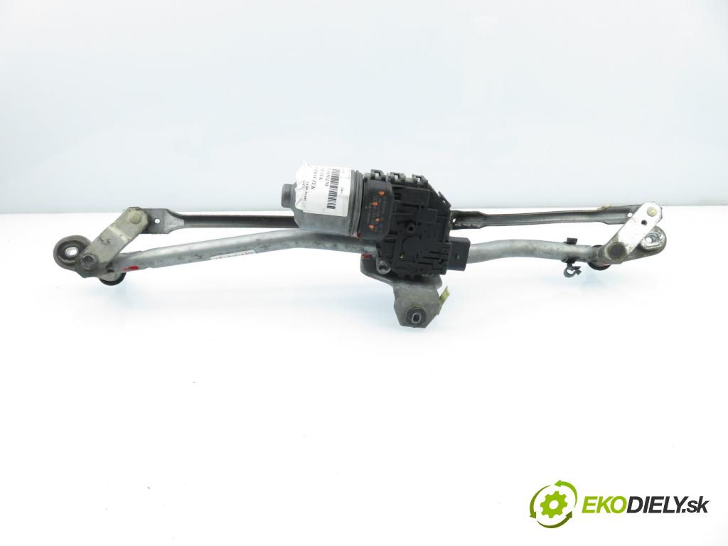 AUDI A4 Avant (8E5, B6) KOMBI 2004 96,00 1.9 TDI PD 130 - AVF 1896,00 Motorček stieračov 0390241509 ; 8E1955119 ; 8E1955603D