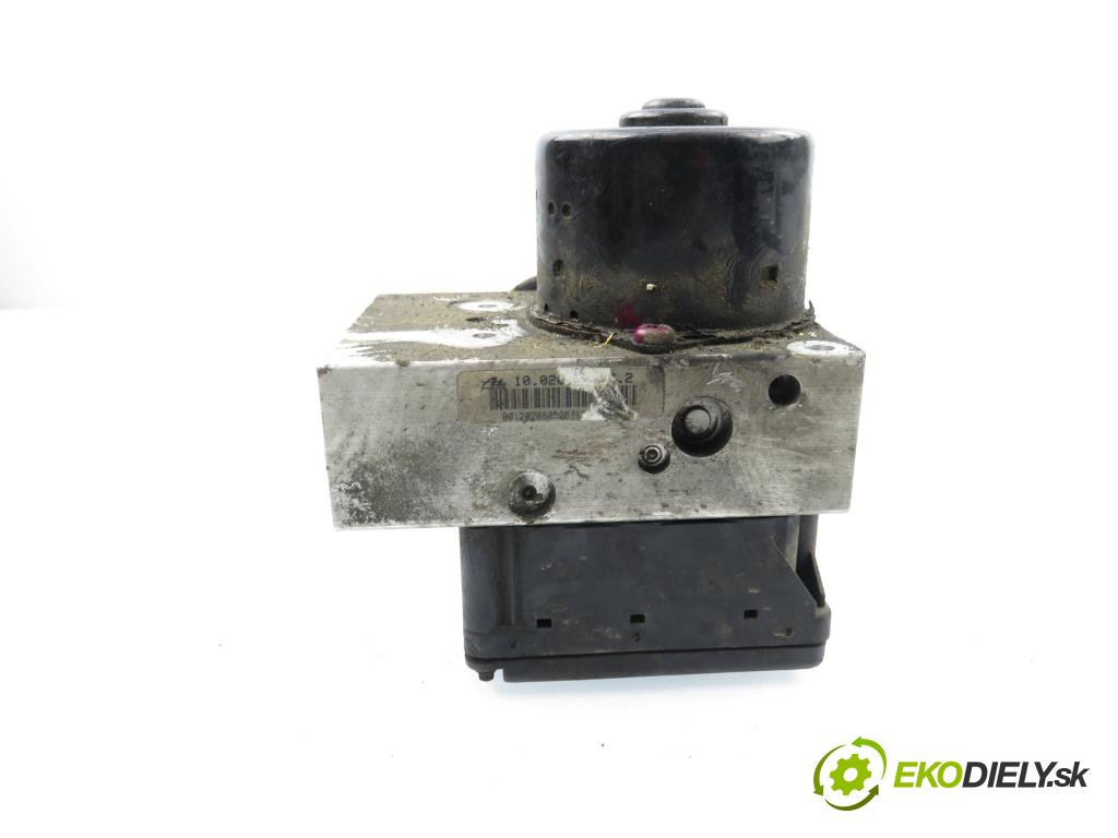 VW GOLF IV (1J1) HB 2002 74,00 1.9 TDI 4motion - ATD 1896,00 Pumpa ABS 1J0907379AG ; 10094903543 ; 1J0614217F (Pumpa ABS)