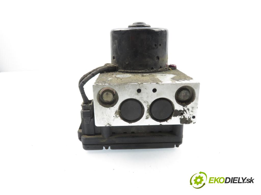 VW GOLF IV (1J1) HB 2002 74,00 1.9 TDI 4motion - ATD 1896,00 Pumpa ABS 1J0907379AG ; 10094903543 ; 1J0614217F (Pumpa ABS)