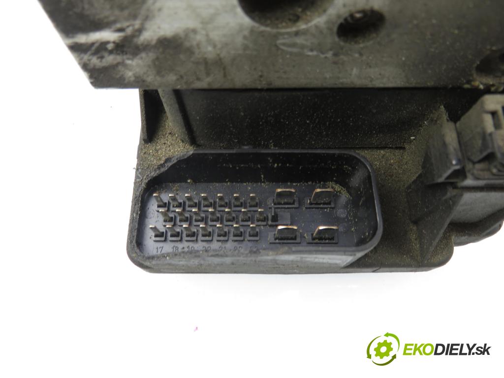 VW GOLF IV (1J1) HB 2002 74,00 1.9 TDI 4motion - ATD 1896,00 Pumpa ABS 1J0907379AG ; 10094903543 ; 1J0614217F (Pumpa ABS)