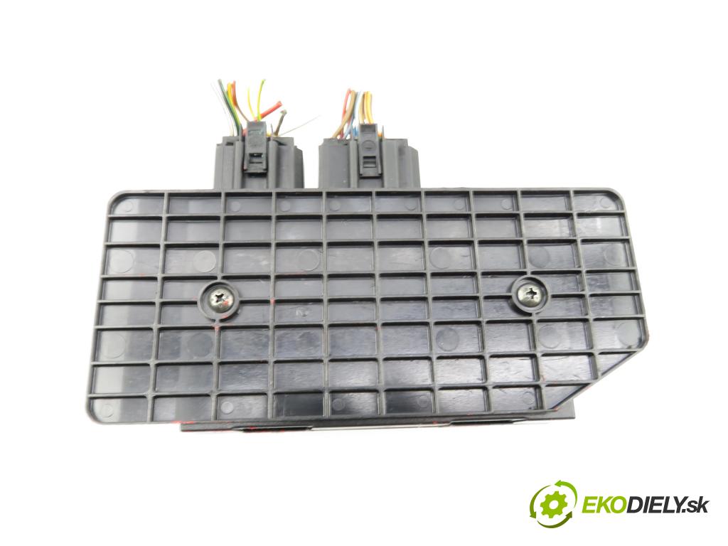 VW PASSAT B5.5 (3B3) SEDAN 2001 96,00 1.9 TDI PD 130 - AVF 1896,00 MODUL komfortu 1C0959799B