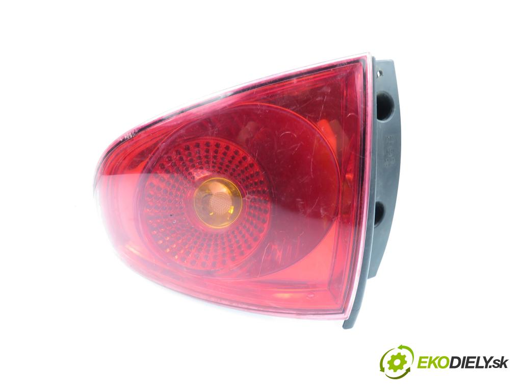 SEAT ALTEA (5P1) HB 2005 77,00 1.9 TDI PD 105 - BXE 1896,00 Svetlo pravé zadné 5P0945096D