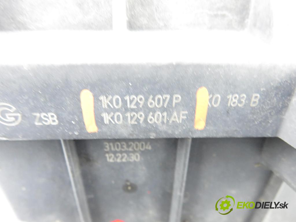 SEAT ALTEA (5P1) HB 2005 77,00 1.9 TDI PD 105 - BXE 1896,00 Obal filtra vzduchu 1K0129607P ; 1K0129601AF (Obal vzduchového filtra)
