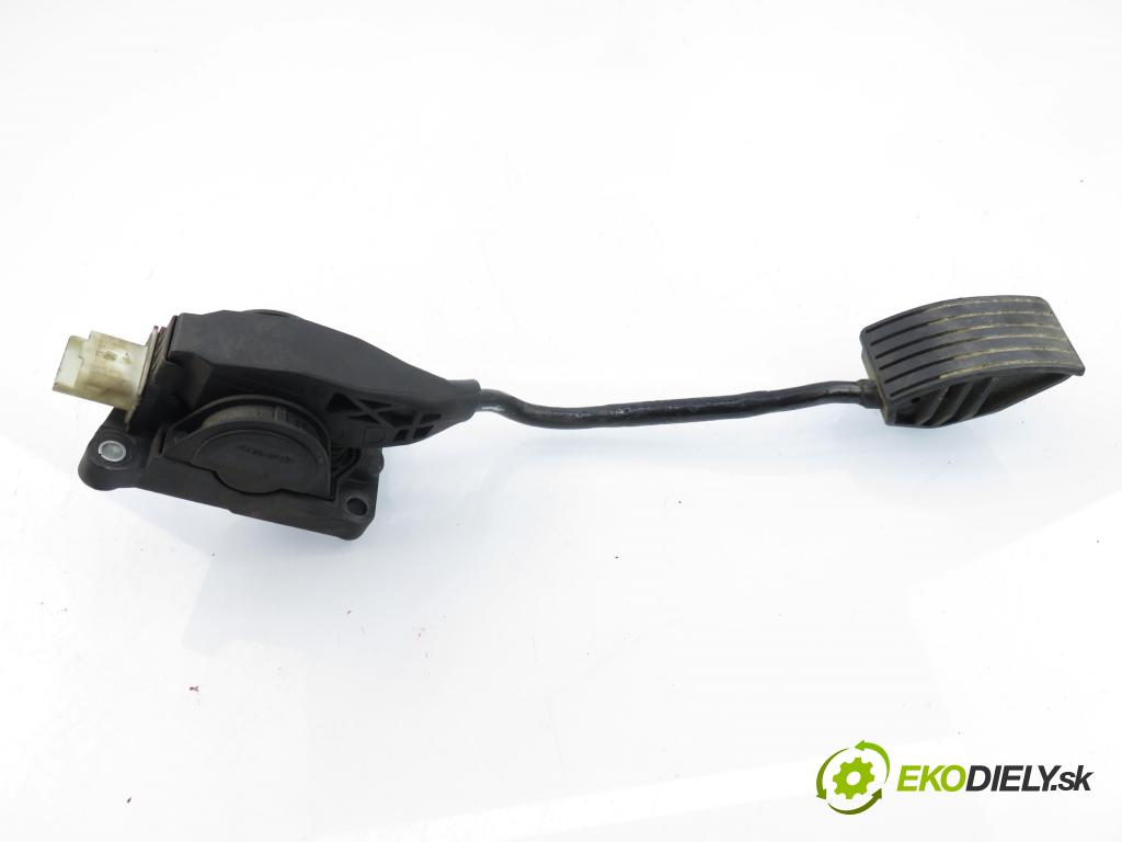 PEUGEOT 407 (6D_) SEDAN 2005 80,00 1.6 HDi 110 - 9HZ (DV6TED4) 1560,00 Potenciometer plynu 0280752242 ; 9644930580 (Potenciometer plynového pedálu)