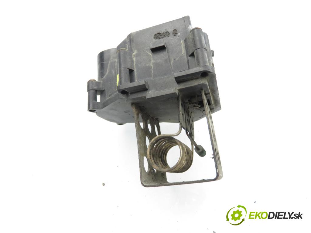 CITROEN C4 Grand Picasso I (UA_) MINIVAN 2006 80,00 1.6 HDi - 9HZ (DV6TED4) 1560,00 rezistor / reostat ventilátora 9658508980 ; 8241005