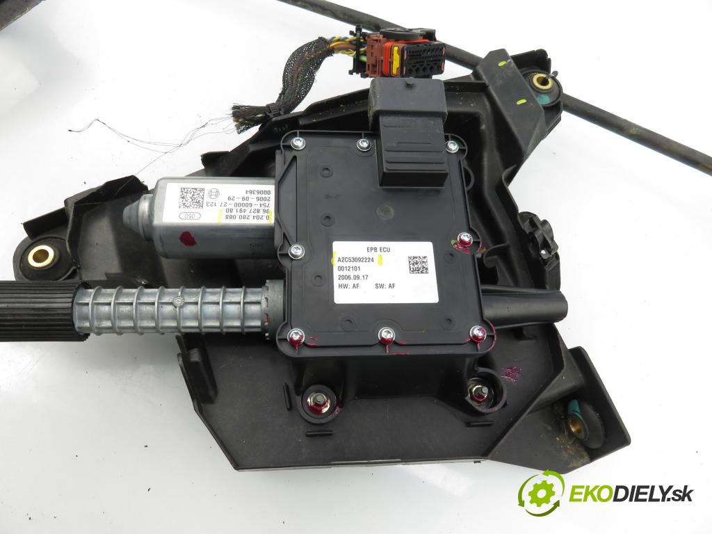 CITROEN C4 Grand Picasso I (UA_) MINIVAN 2006 80,00 1.6 HDi - 9HZ (DV6TED4) 1560,00 BRZDA: ručny elektrický 9682749180 ; A2C53092224 ; 0204280088