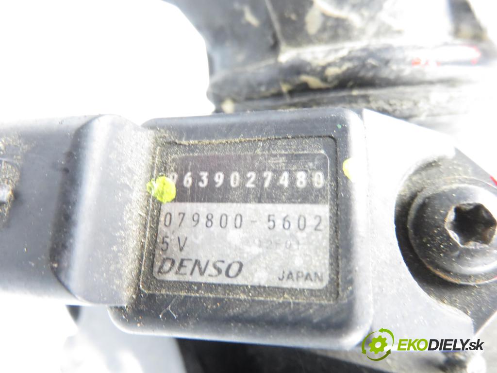 FORD FOCUS C-MAX (DM2) MINIVAN 2005 80,00 1.6 TDCi - G8DB 1560,00 škrtíci klapka 25344296 (Škrticí klapka)