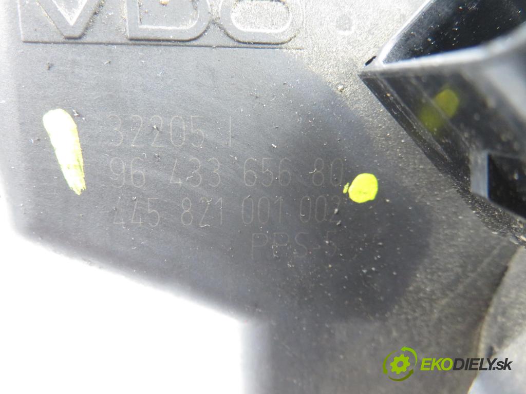 PEUGEOT PARTNER Combispace (5F) KOMBIVAN 2002 66,00 2.0 HDI - RHY (DW10TD) 1997,00 Potenciometer plynu 9643365680 (Potenciometer plynového pedálu)