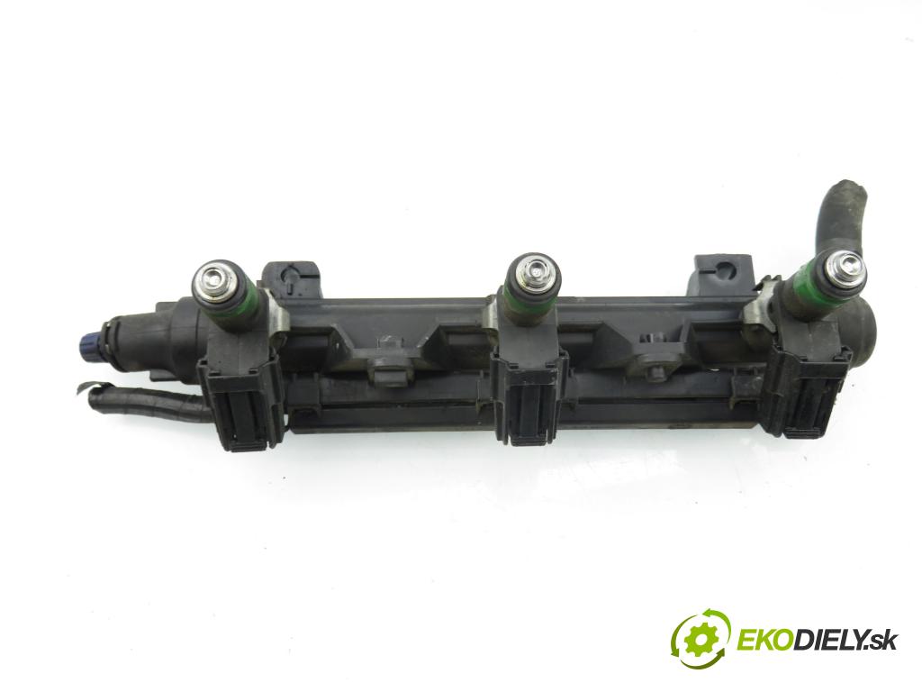 VW POLO (9N_) HB 2002 47,00 1.2 12V 64 - AZQ 1198,00 Lišta vstrekovacia 03E906031 ; 03E133320 ; 03E133319 (Vstrekovacia lišta)