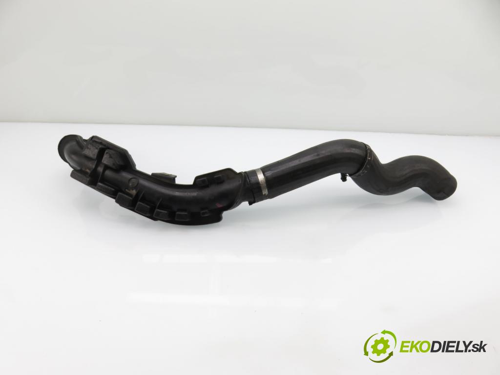 RENAULT MASTER II Skrzynia (FD) FURGON 2006 84,00 2.5 dCi 120 - G9U 750 2464,00 Rúra intercoolera turba 8200646967 ; 8200646967A