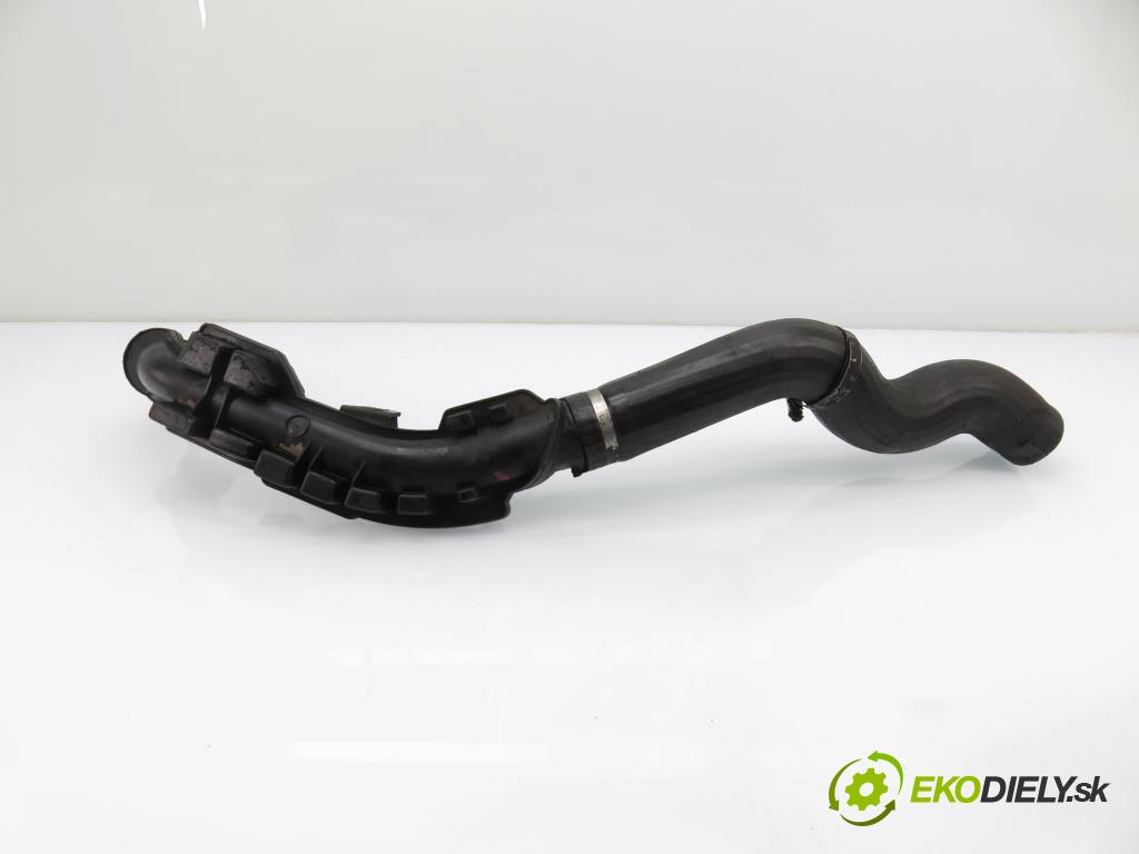 RENAULT MASTER II Skrzynia (FD) FURGON 2006 84,00 2.5 dCi 120 - G9U 750 2464,00 Rúra intercoolera turba 8200646967 ; 8200646967A