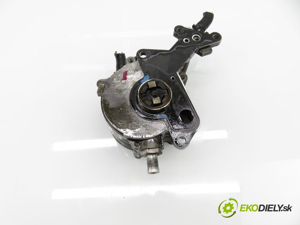 SEAT ALTEA (5P1) HB 2005 77,00 1.9 TDI PD 105 - BXE 1896,00 pumpa vakuová 038145209C