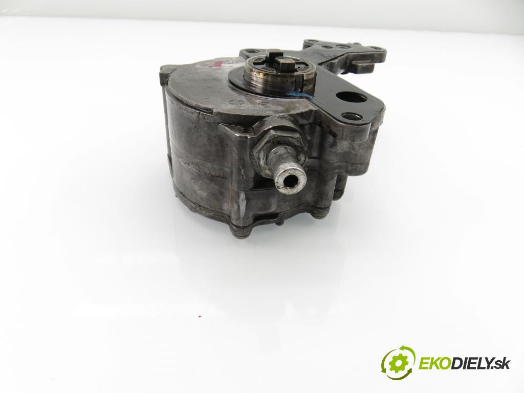 SEAT ALTEA (5P1) HB 2005 77,00 1.9 TDI PD 105 - BXE 1896,00 pumpa vakuová 038145209C