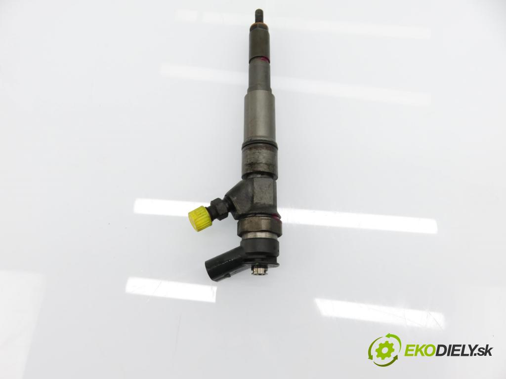 BMW 3 Touring (E46) KOMBI 2004 110,00 320 d 150 - M47 D20 (204D4) 1995,00 vstrekovač 0445110131 ; 7789661 (Vstrekovač paliva)
