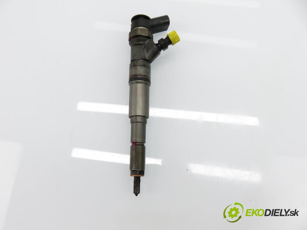 BMW 3 Touring (E46) KOMBI 2004 110,00 320 d 150 - M47 D20 (204D4) 1995,00 vstrekovač 0445110131 ; 7789661 (Vstrekovač paliva)