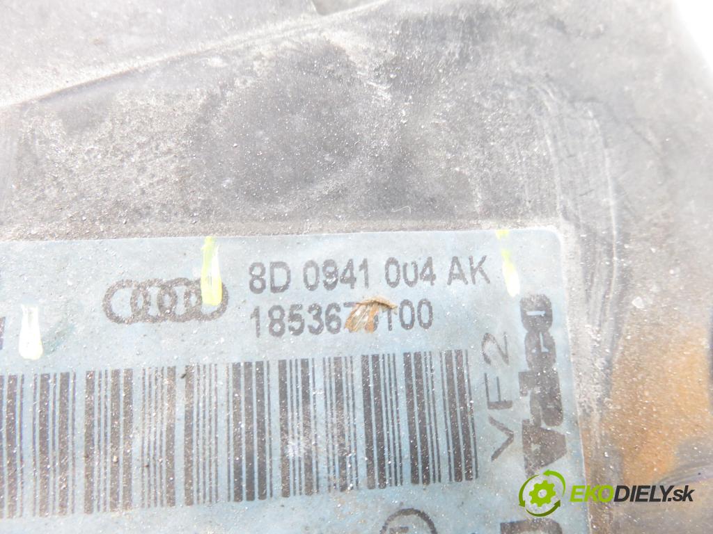 AUDI A4 (8D2, B5) SEDAN 2000 74,00 1.6 - AHL 1595,00 Svetlo PP 8D0941004AK ; 89300381
