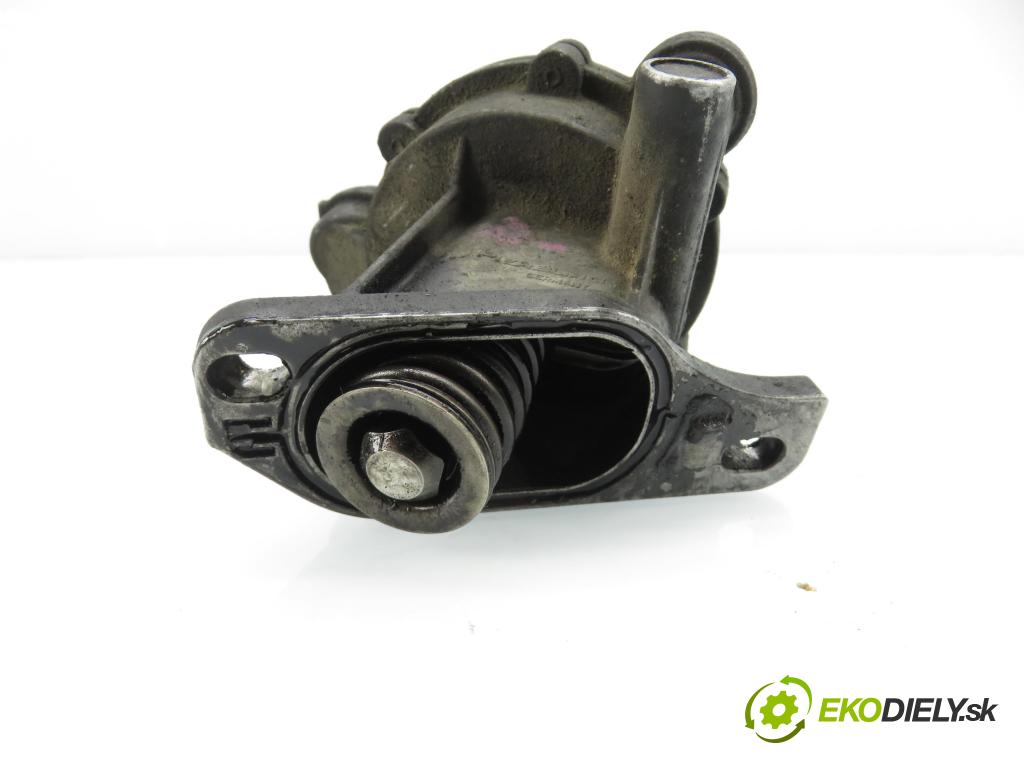 VW TRANSPORTER IV Platforma / podwozie (70E, 70L, 70M, 7DE, 7DL KABINA/PLATFORMA 1993 57,00 2.4 D 78 - AAB 2370,00 Pumpa vákuová 074145100A ; 72230009