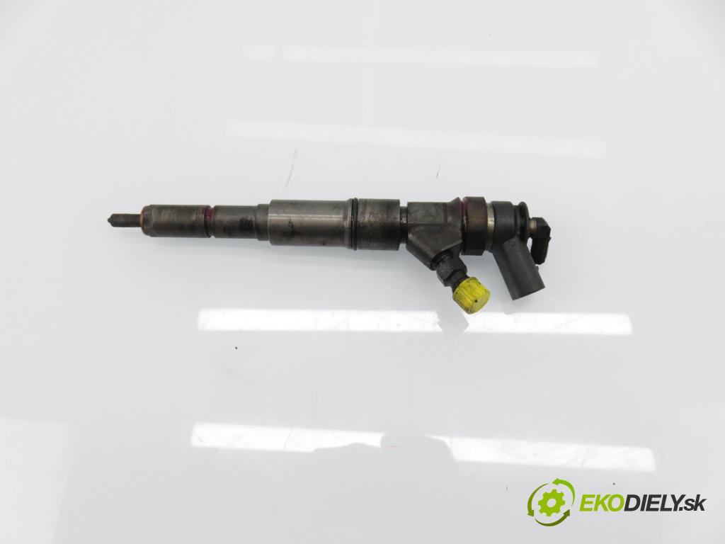 BMW 3 Touring (E46) KOMBI 2004 110,00 320 d 150 - M47 D20 (204D4) 1995,00 vstrekovač 0445110131 ; 7789661 (Vstrekovač paliva)