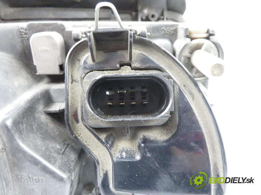 AUDI A4 Avant (8D5, B5) KOMBI 1999 81,00 1.9 TDI - AFN 1896,00 Svetlo LP 8D0941029AK ; 89300375