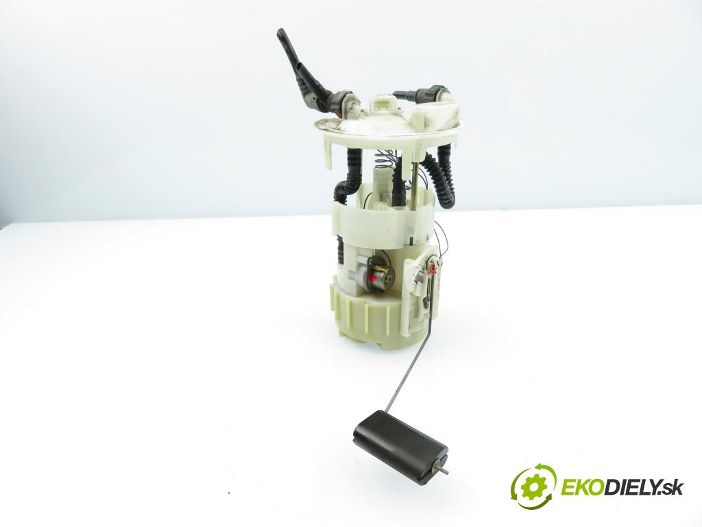 RENAULT SCENIC II (JM0/1_) MINIVAN 2004 82,00 1.6 16V (JM1R) - K4M 766 1598,00 Pumpa paliva 8200130191D