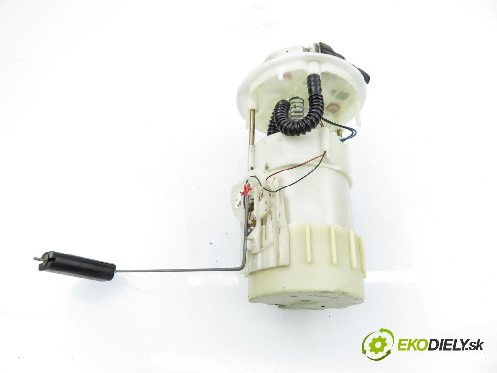 RENAULT SCENIC II (JM0/1_) MINIVAN 2004 82,00 1.6 16V (JM1R) - K4M 766 1598,00 Pumpa paliva 8200130191D