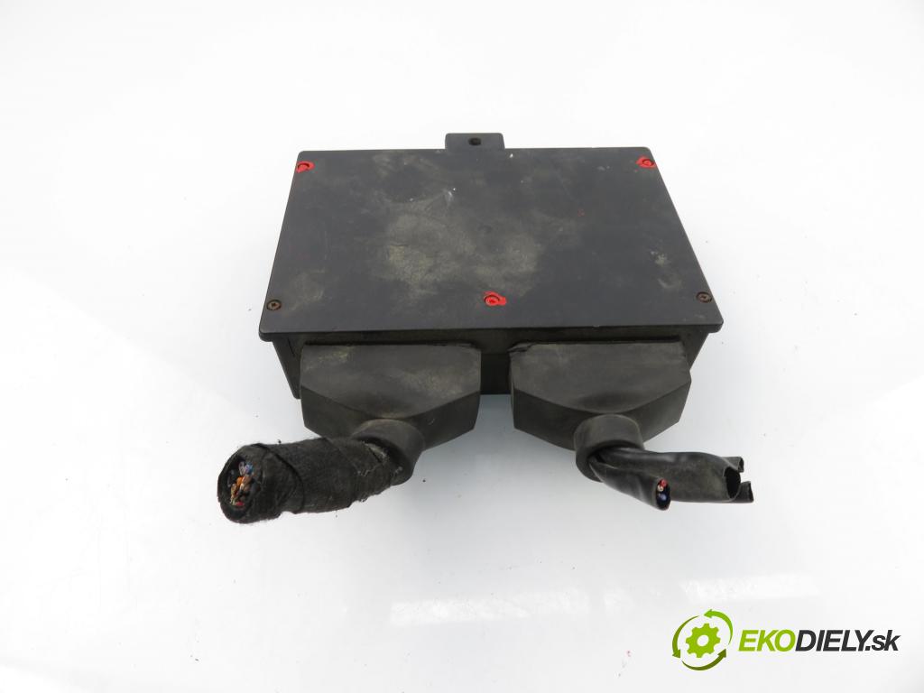 FORD FOCUS (DAW, DBW) HB 2000 85,00 1.8 16V - EYDI 1796,00 řídící jednotka LPG 67R013912