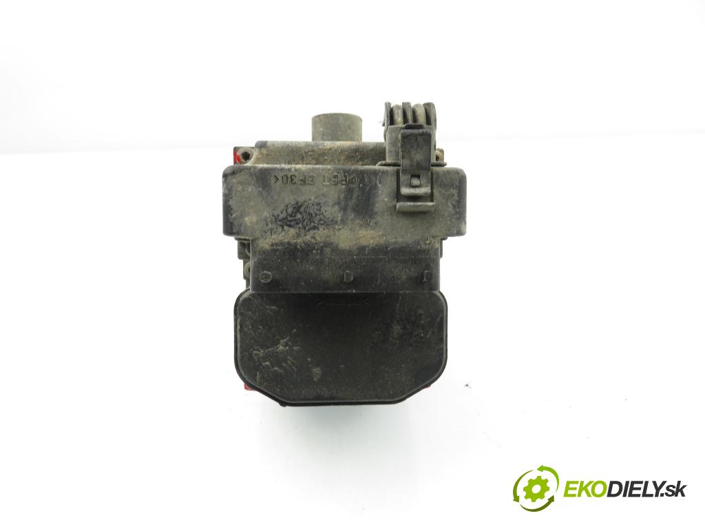 AUDI A4 Avant (8D5, B5) KOMBI 1998 66,00 1.9 TDI - AHU 1896,00 Pumpa ABS 0273004281 ; 0265216559 ; 8E0614111AB (Pumpa ABS)