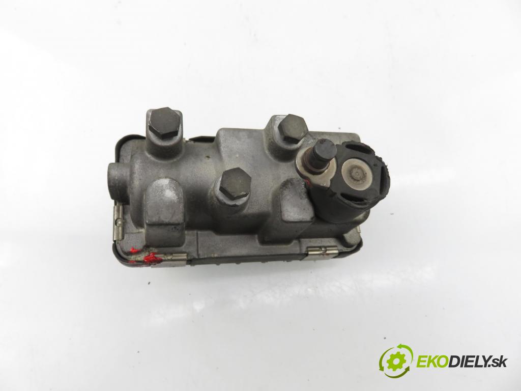 FORD MONDEO III Turnier (BWY) KOMBI 2006 96,00 2.0 TDCi - FMBA 1998,00 Nastavovač turba 6NW008412 ; 712120 (Motorček ostatné)