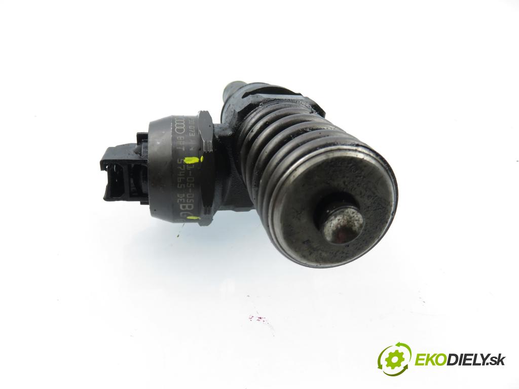 VW PASSAT B6 Variant (3C5) KOMBI 2006 103,00 2.0 TDI PD 8V 140 - BMP 1968,00 Vstrekovač 038130073AN ; 0414720209 (Vstrekovač paliva)
