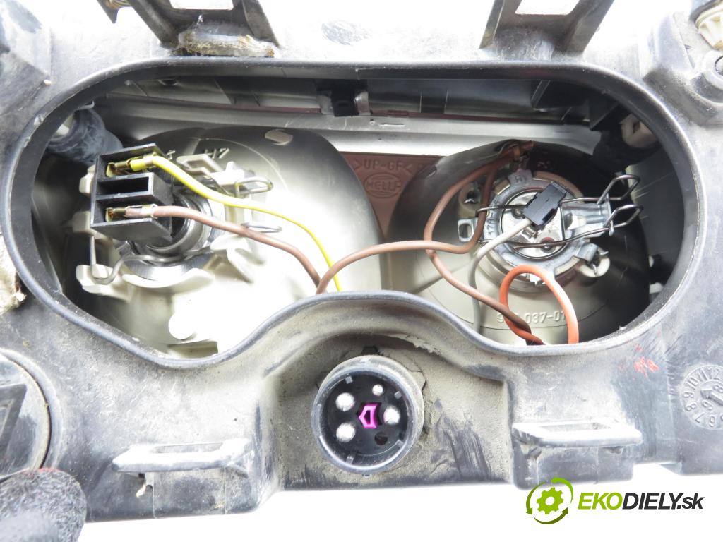 AUDI A3 (8L1) HB 2001 110,00 1.8 T - AGU 1781,00 Svetlo LP
