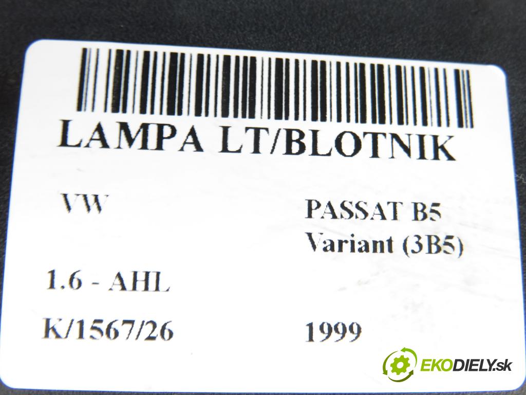 VW PASSAT B5 Variant (3B5) KOMBI 1999 74,00 1.6 - AHL 1595,00 Svetlo ľavé zadné 3B9945111F